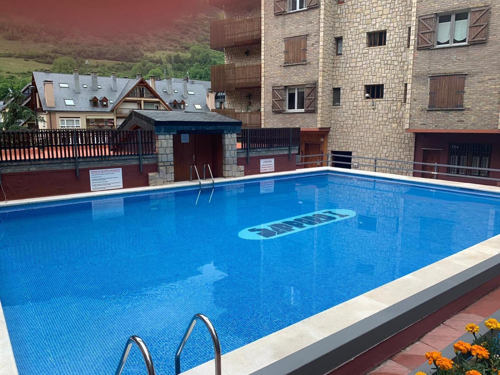 Estudio 2-4 Personas En Vielha-Baqueira Buitenkant foto